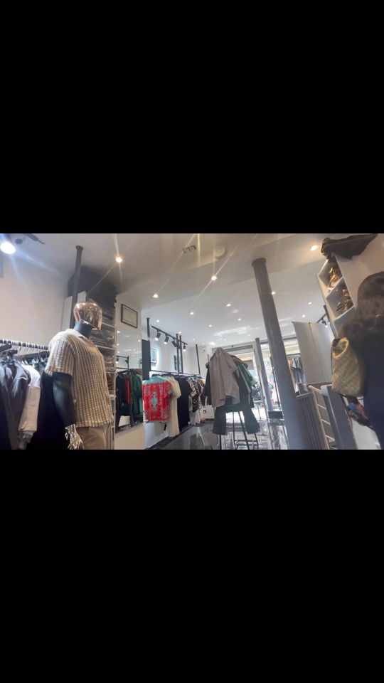 Bon dimanche la Gorilla Family 11 356190288 242559665167774 6174992082236492032 n